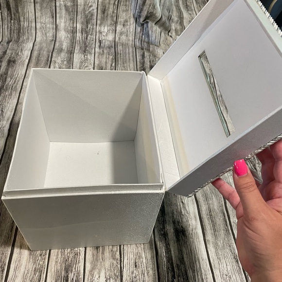 Dresses & Skirts - Bridal card box